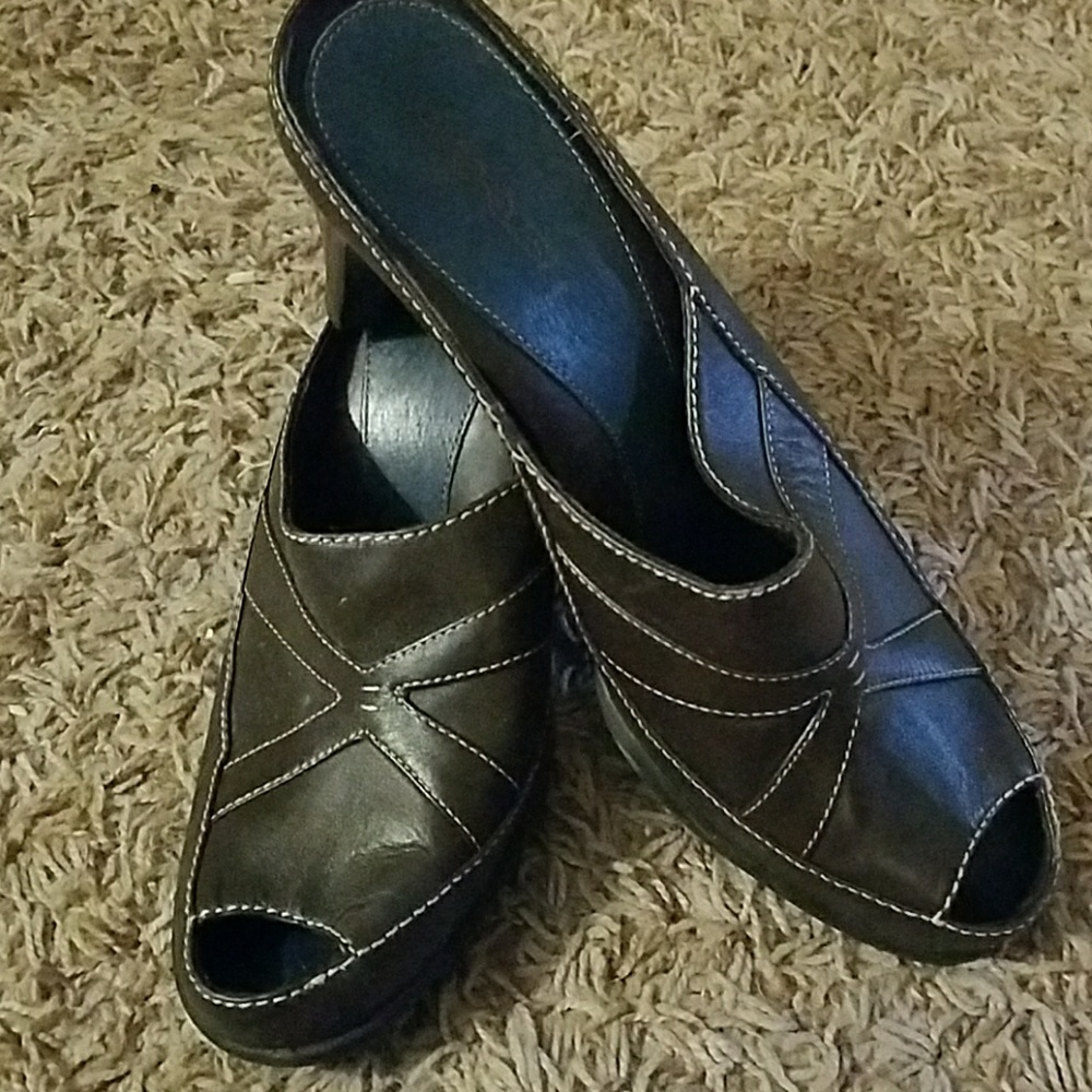 Aerosoles US size 8.5 heeled dress shoes
